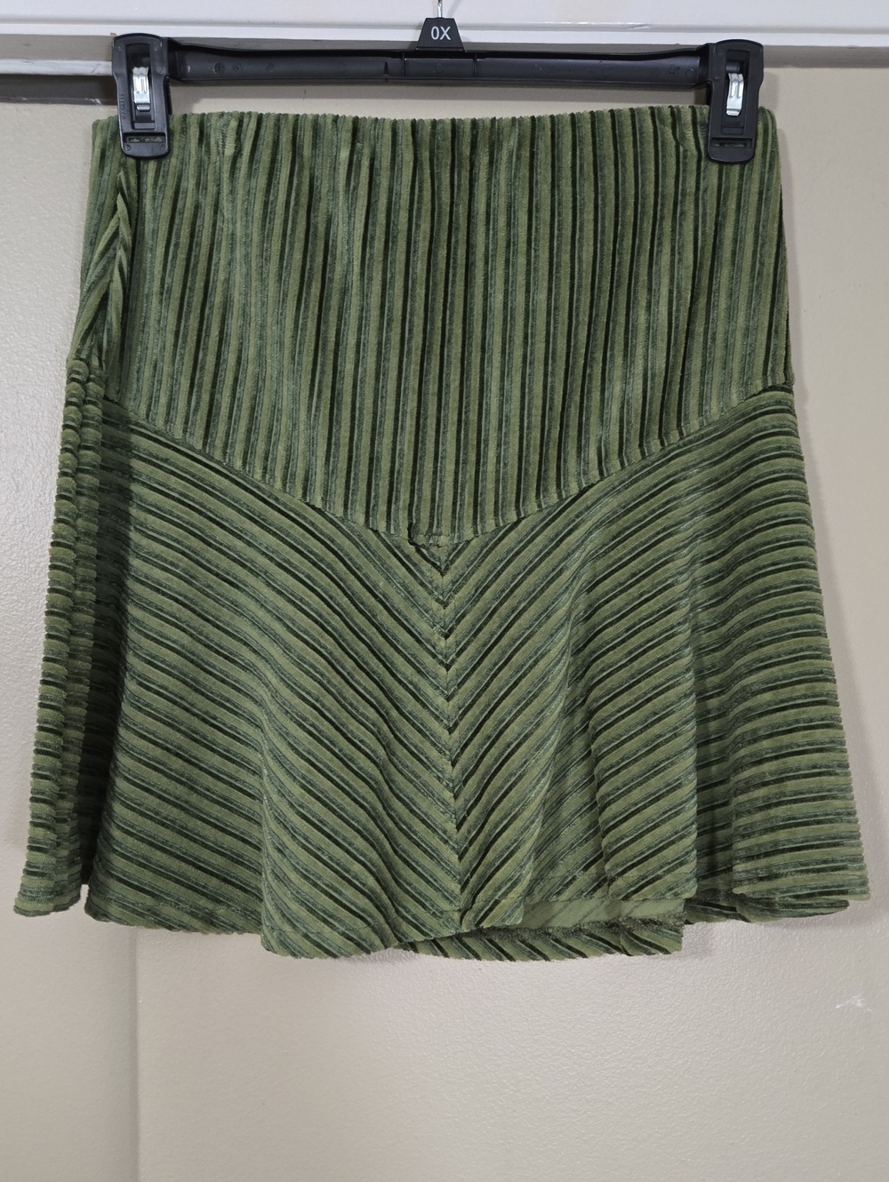 Free People Olive Green Ribbed Velour Mini Skirt EUC Size Large